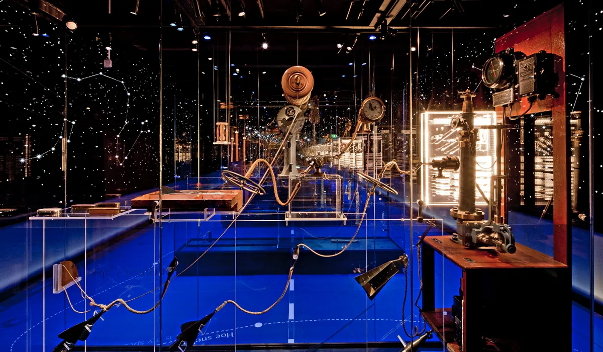Close-up of sorytelling environment for Het Scheepvaartmuseum realised by Hypsos